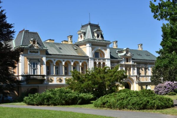zamek-svetla-nad-sazavou-01