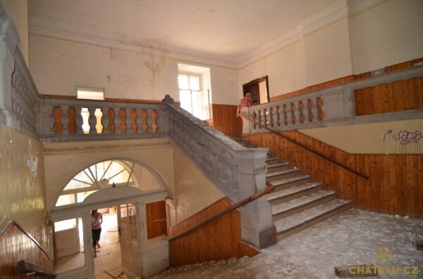 zamek-choustnik-chateau-cz-0021
