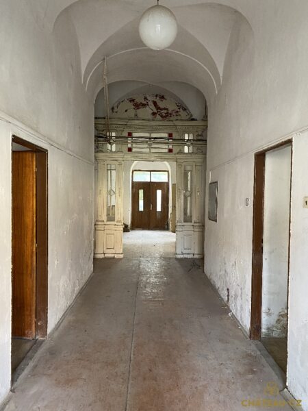 Chateau Kastice 37