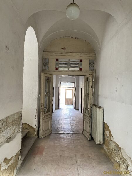 Chateau Kastice 43